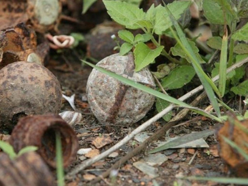 Cluster bombs